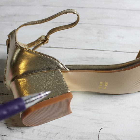 Nina Girl's Gold Sandals Youth Size 5 Block Heel - Picture 5 of 7